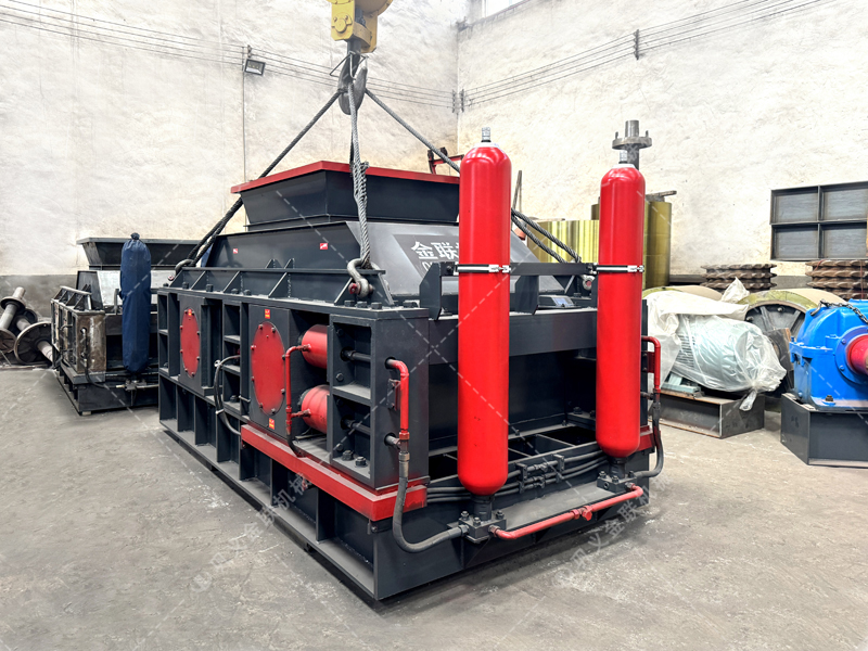 砂石級配不合理拖垮混凝土質量？液壓對輥制砂機能否破解這一難題？